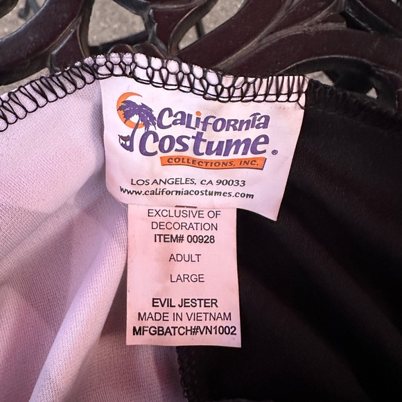 Evil Jester Men’s Costume - Picture 14 of 14